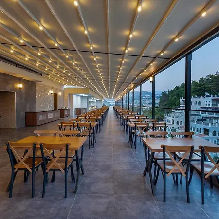 Algora Halal Hotel Toslak