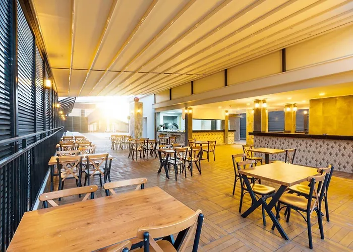 Algora Halal Hotell 5*